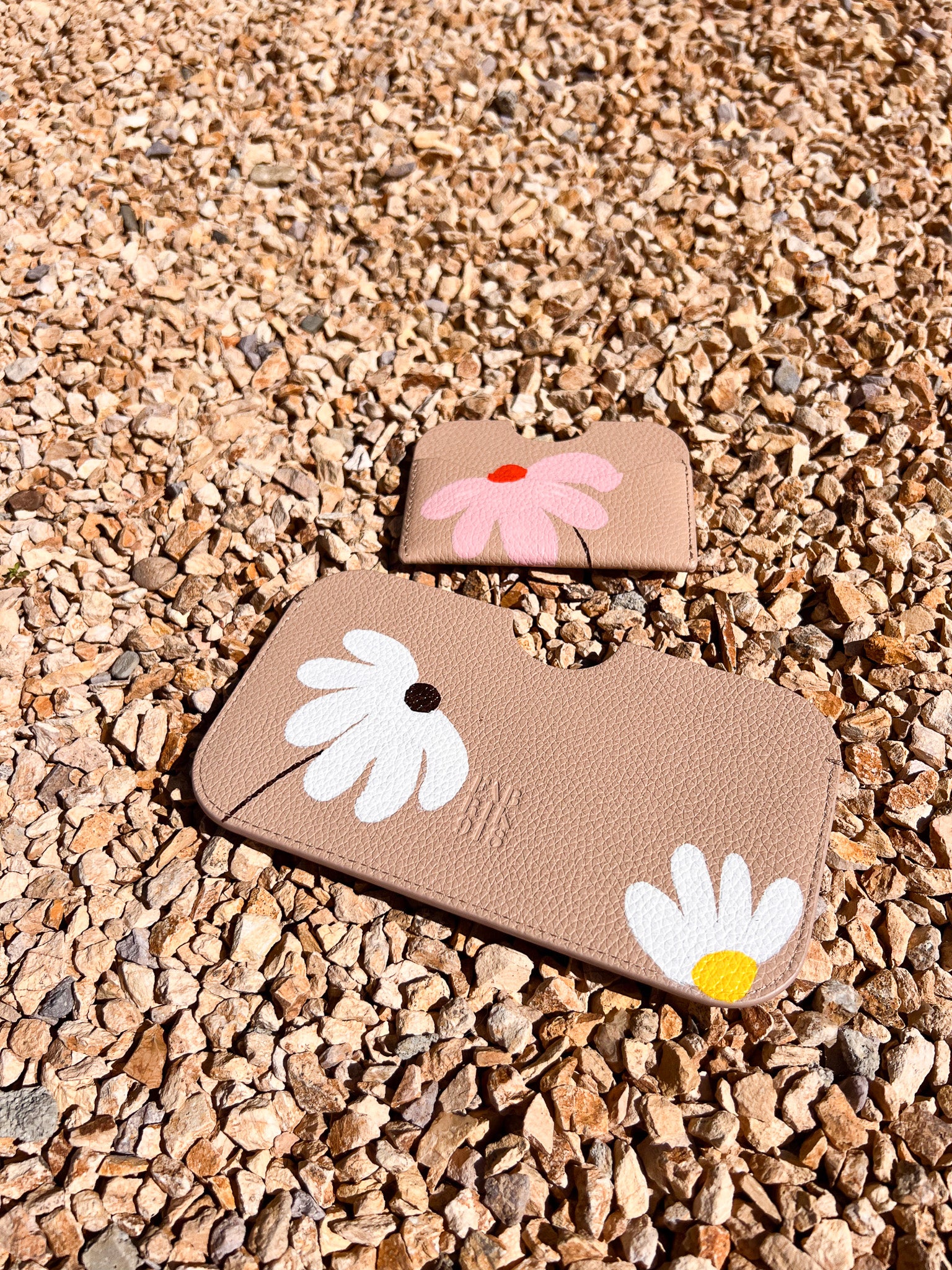 Handcrafted Leather Cardholder Hand painted Floral Pattern