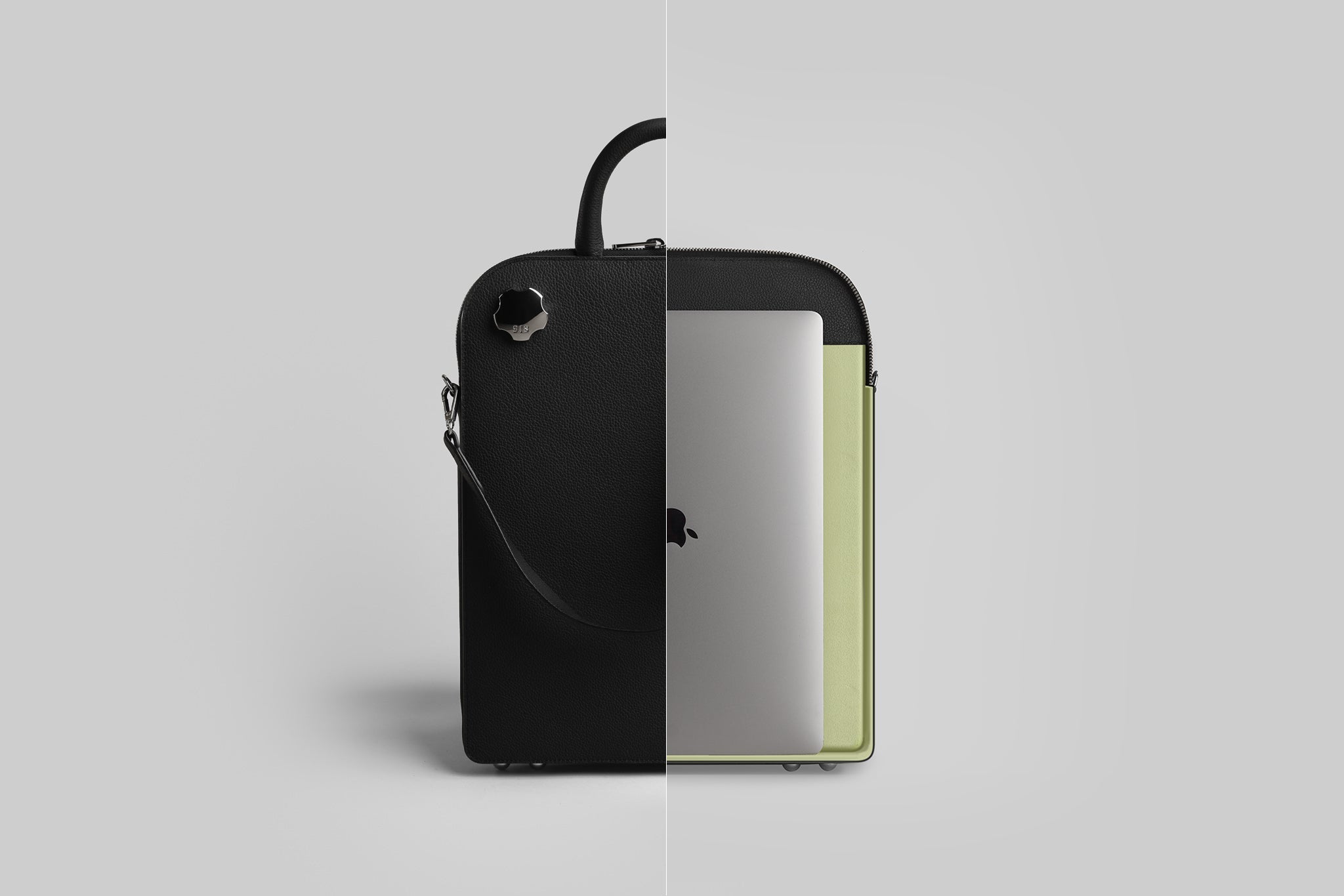 The 5L - Sleeve - Unisex Slim Laptop Bag - Fabrik918